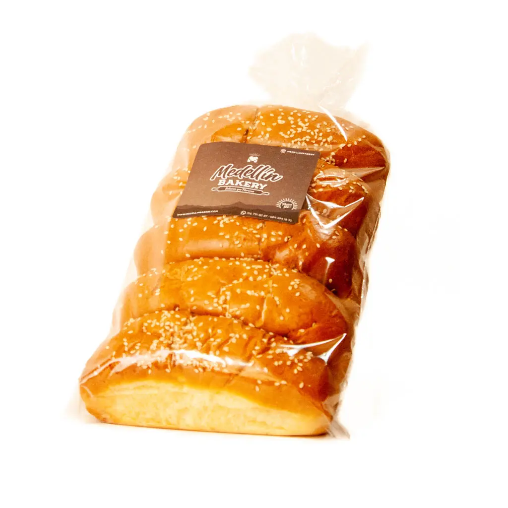 Pan perro brioche + ajonjoli blanco (6 cm x 16 cm) x 5 unidades x 60 gr unidad